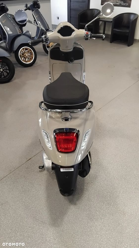 Vespa Primavera - 3