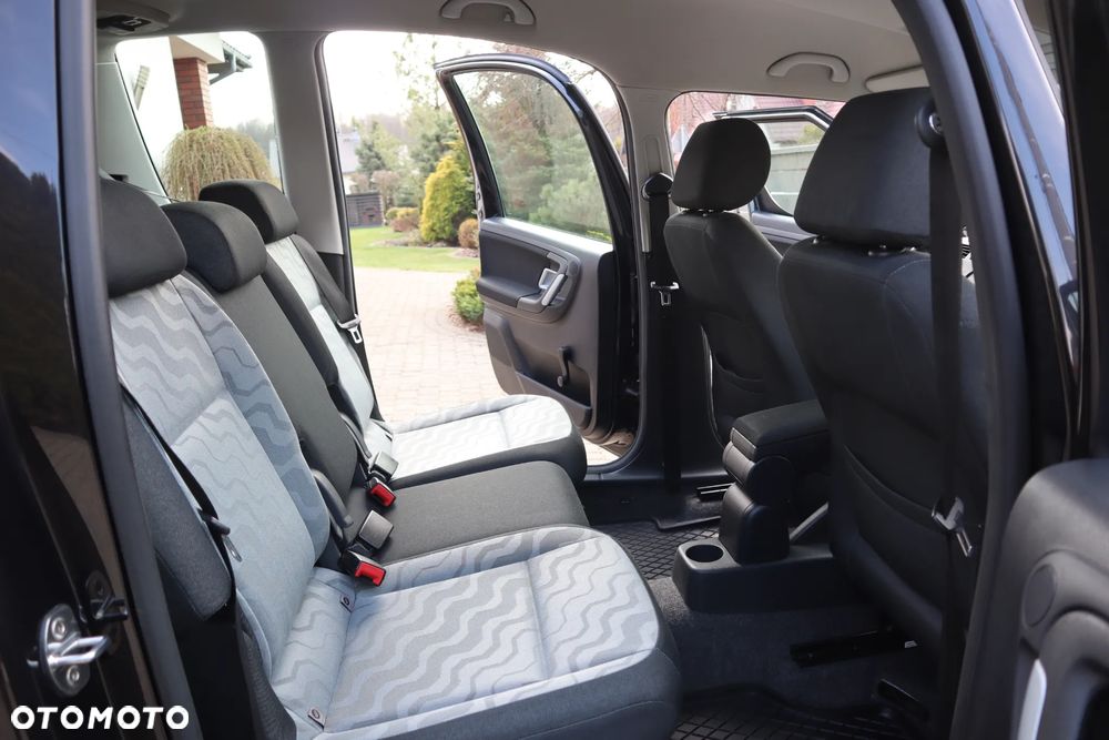 Skoda Roomster 1.6 16V Style - 12