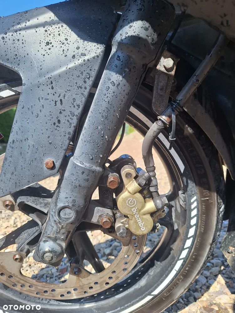 Yamaha R125 - 9