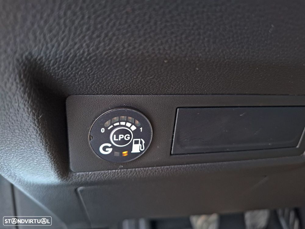 Renault Captur 1.0 TCe Techno Bi-Fuel - 24