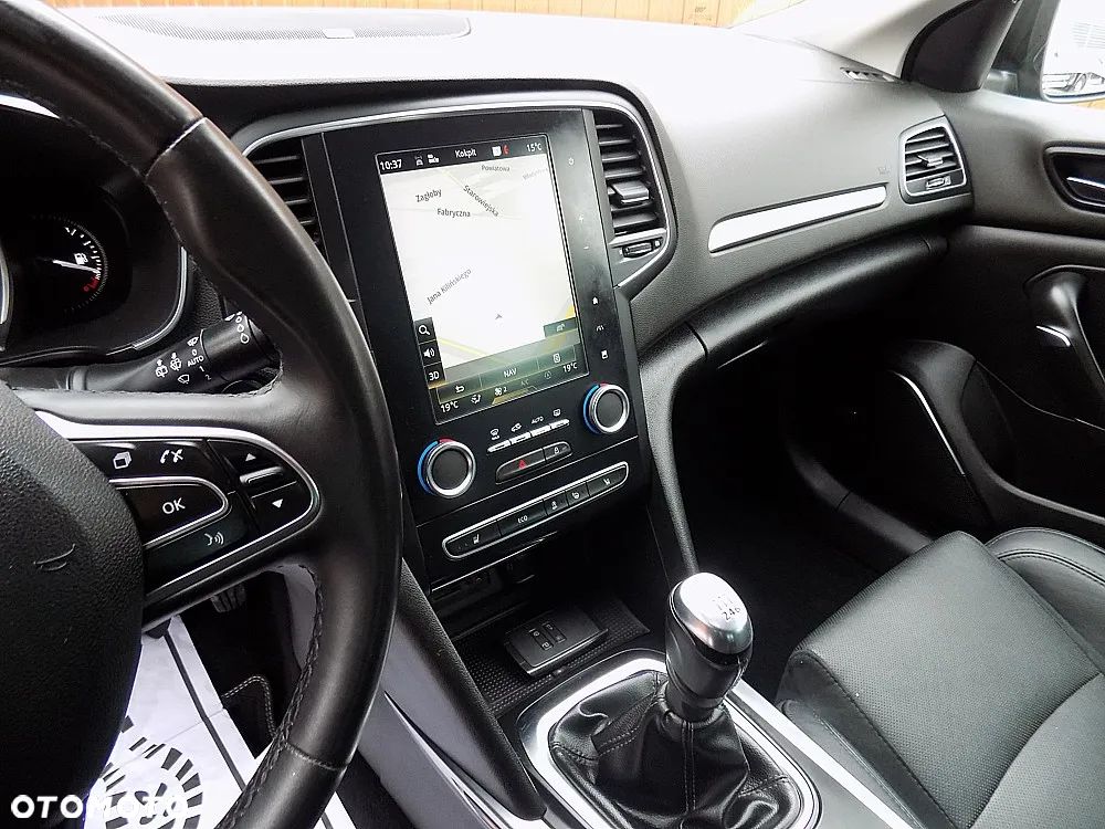 Renault Megane Grandtour ENERGY TCe 115 Start & Stopp Bose Edition - 14