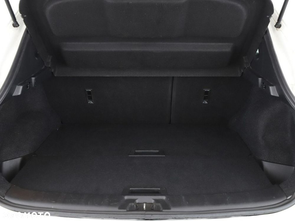 Nissan Qashqai 1.6 DIG-T Tekna - 21