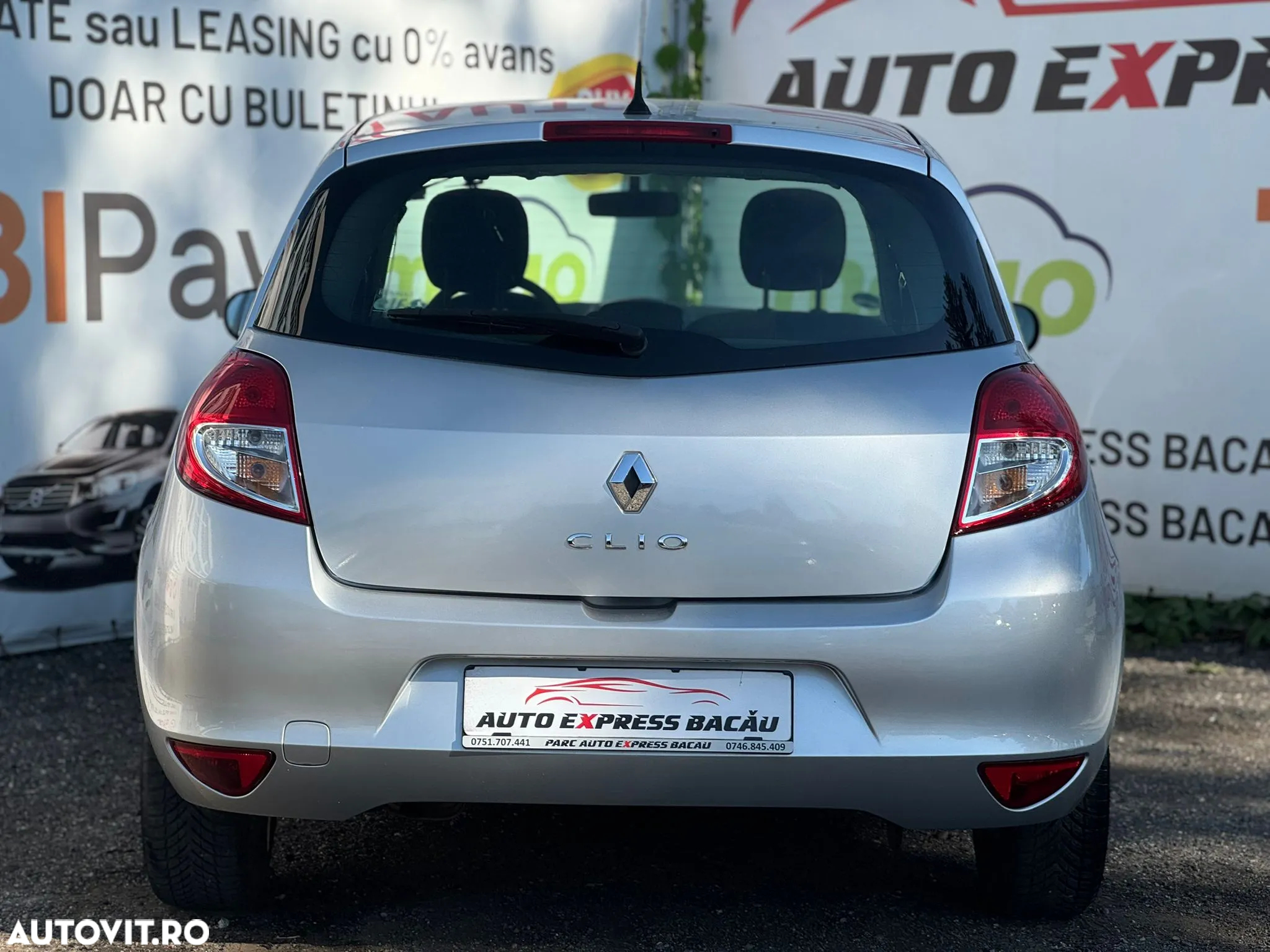 Renault Clio 1.2 16V 75 Collection - 18