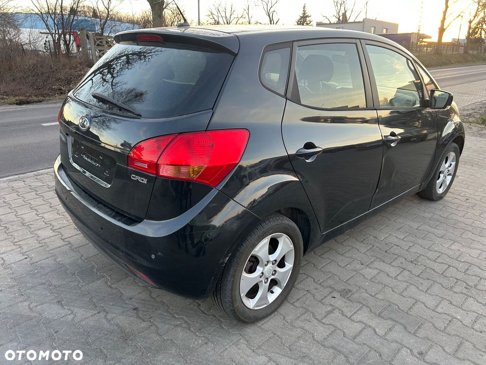 Kia Venga - 40