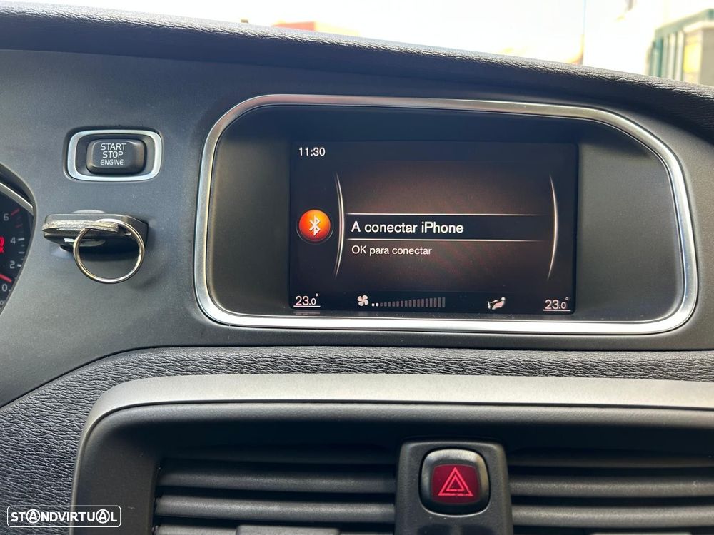 Volvo V40 Cross Country 2.0 D2 Summum - 26