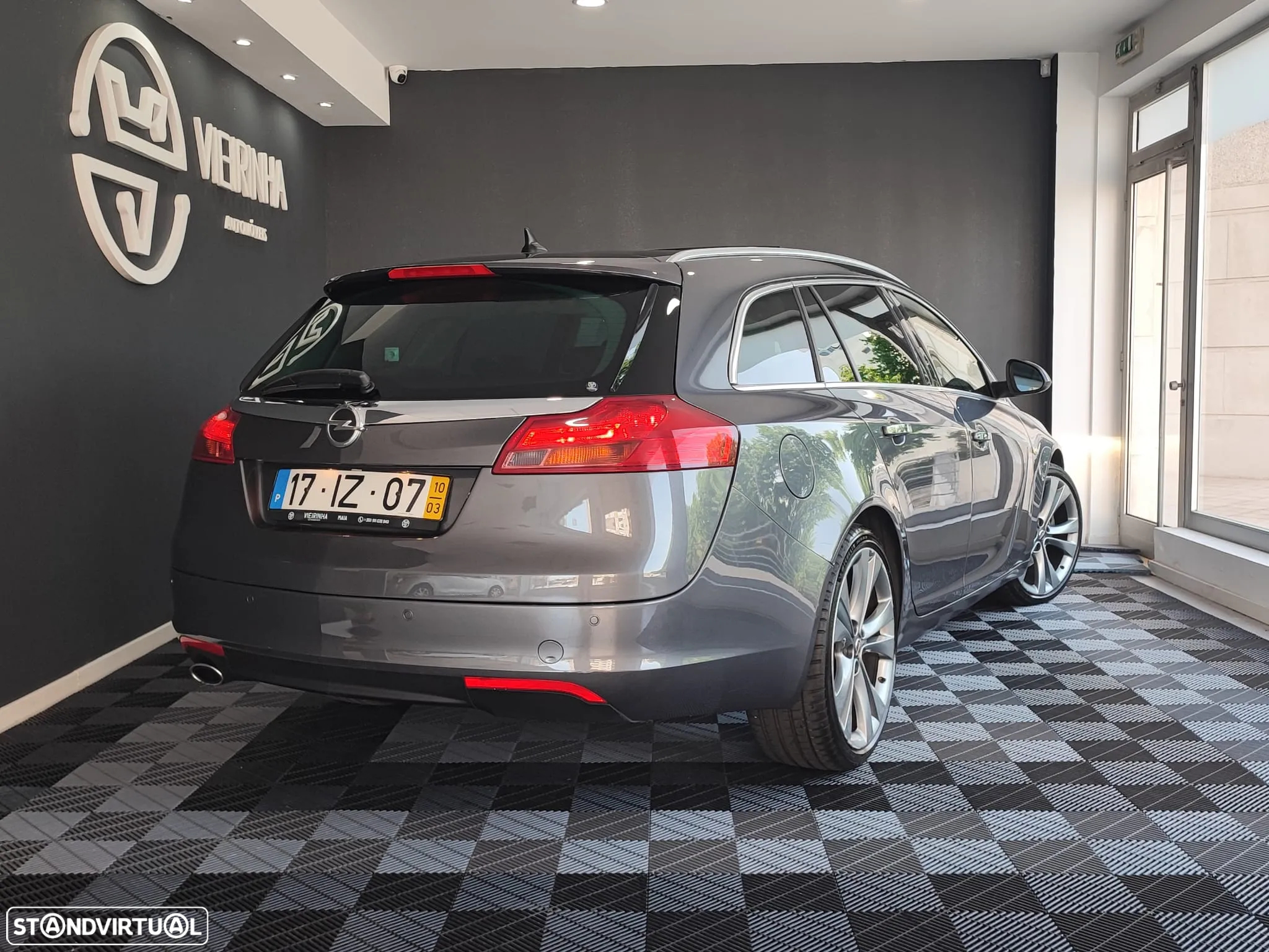 Opel Insignia Sports Tourer 2.0 CDTi Cosmo ecoFLEX - 16