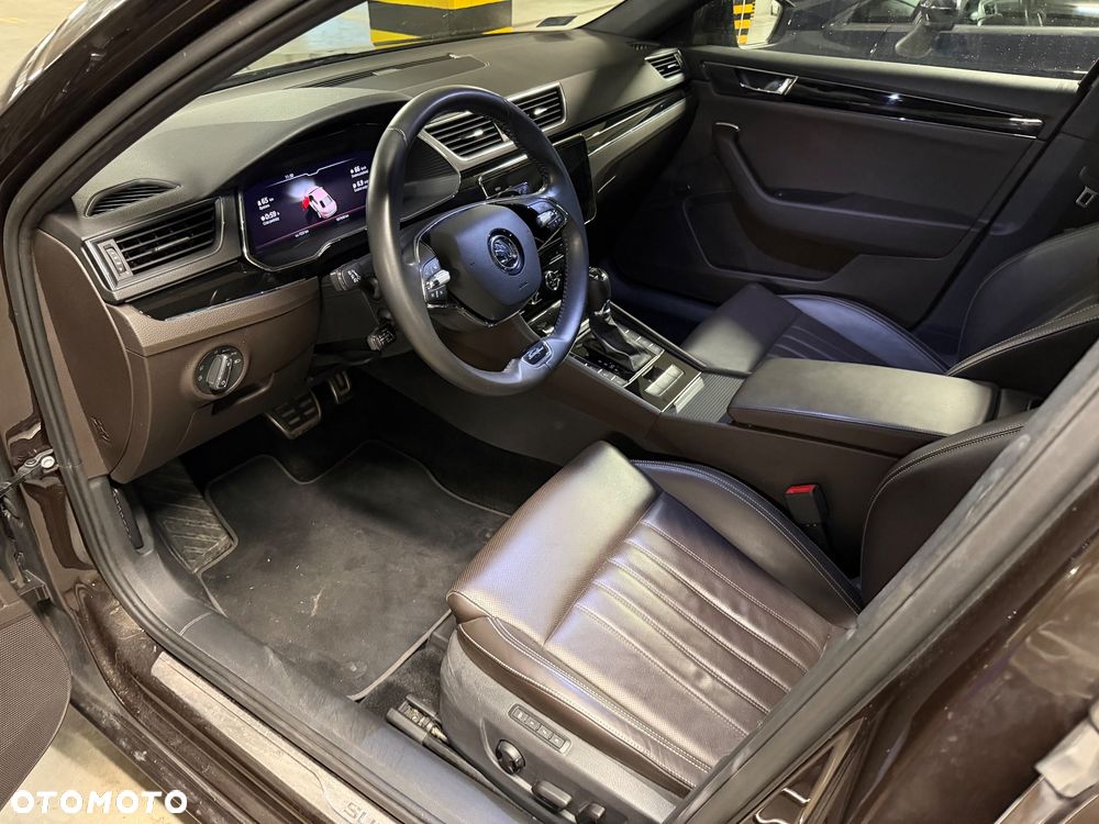 Skoda Superb 2.0 TSI L&K DSG - 13
