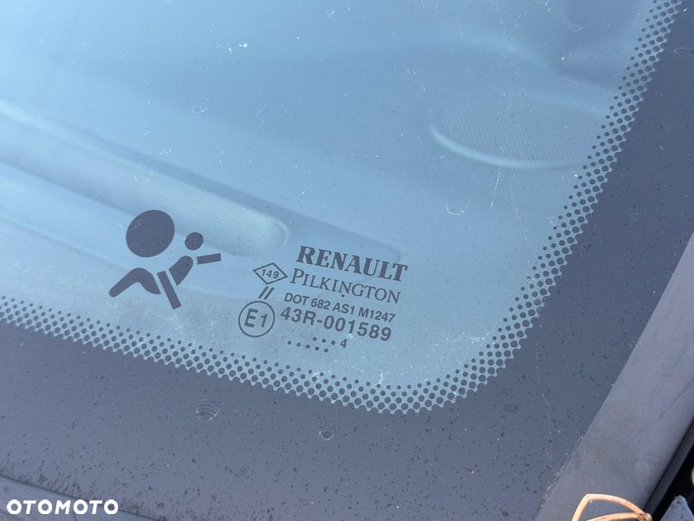 Renault Clio 1.2 16V Emotion - 25