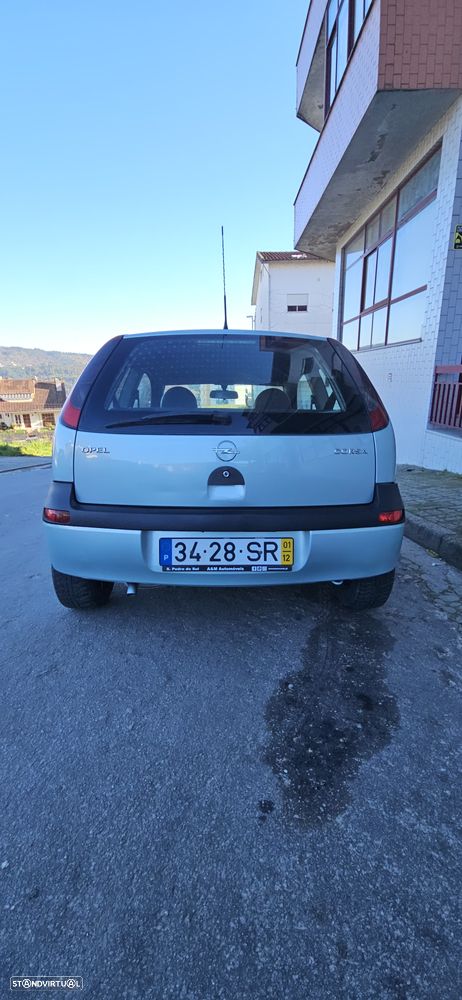 Opel Corsa 1.0 12V - 2