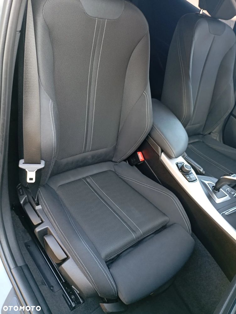 BMW Seria 1 120d xDrive Edition M Sport Shadow - 16