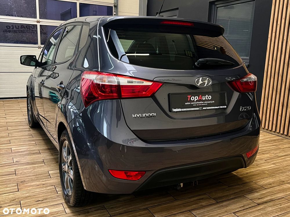 Hyundai ix20 1.4 Premium - 10