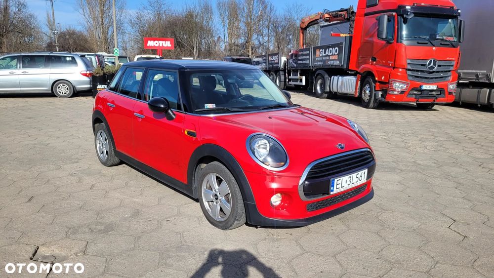 MINI Cooper Standard - 23