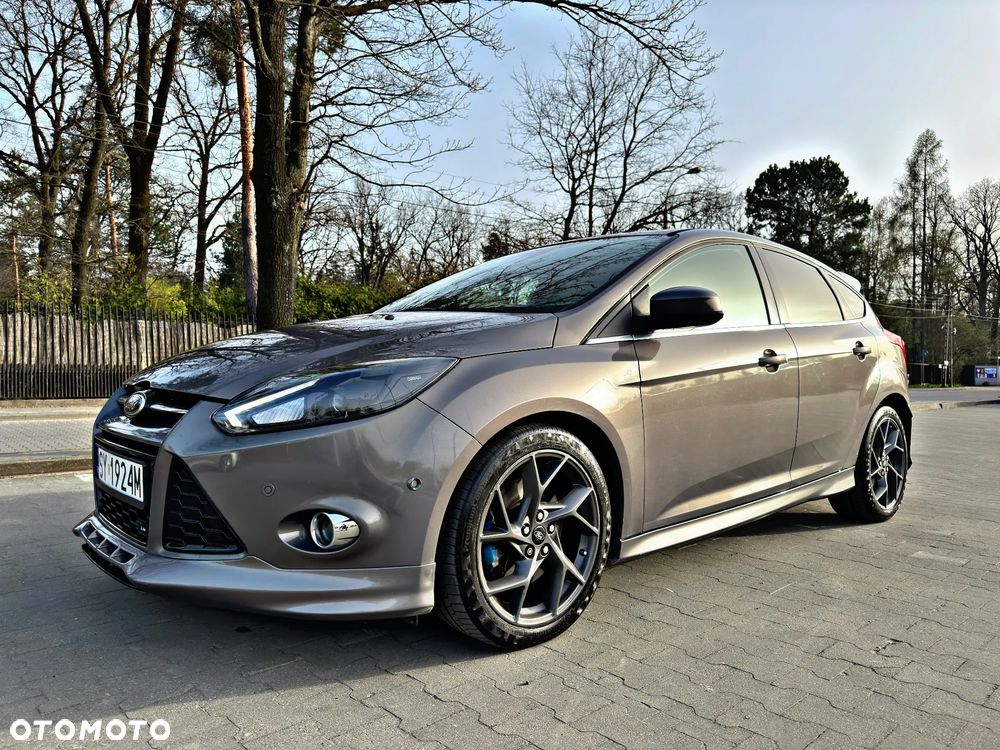 Ford Focus 1.6 EcoBoost Titanium - 11