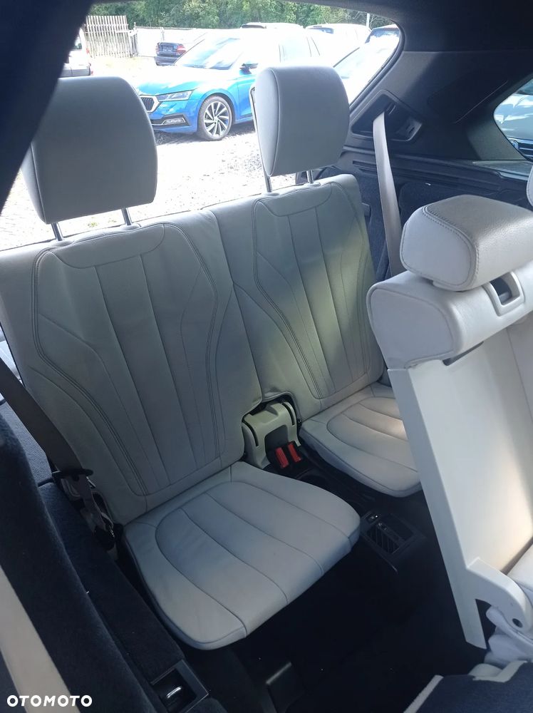 BMW X5 xDrive40d - 15