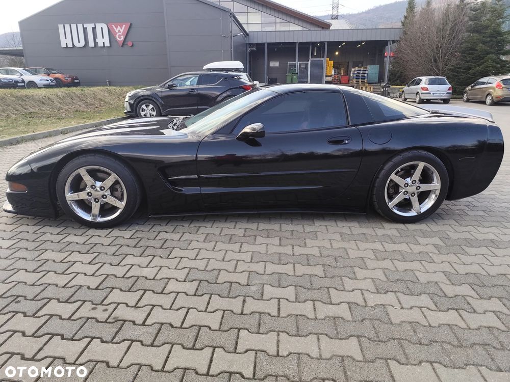 Chevrolet Corvette - 19