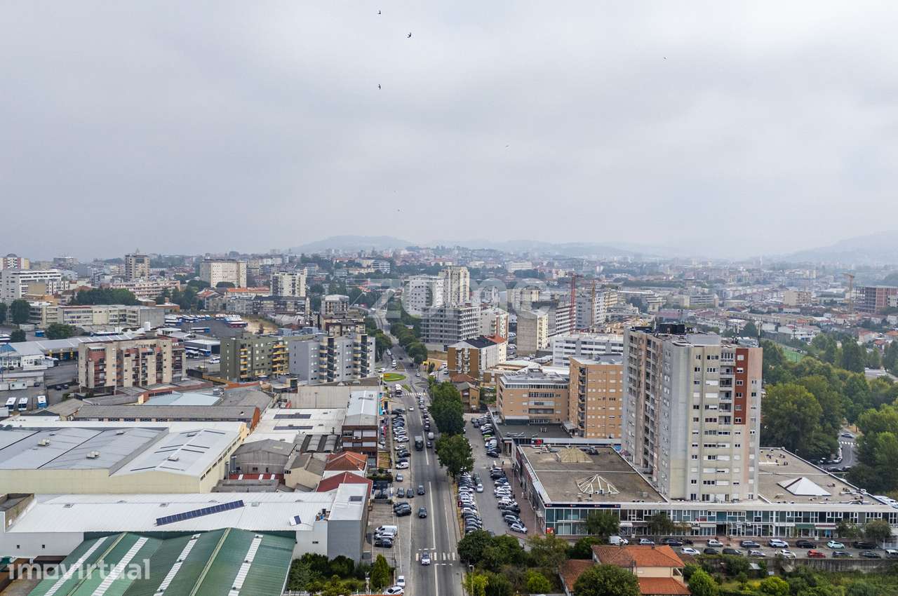 Apartamento T2 Renovado, em Maximinos, Braga - Grande imagem: 2/48