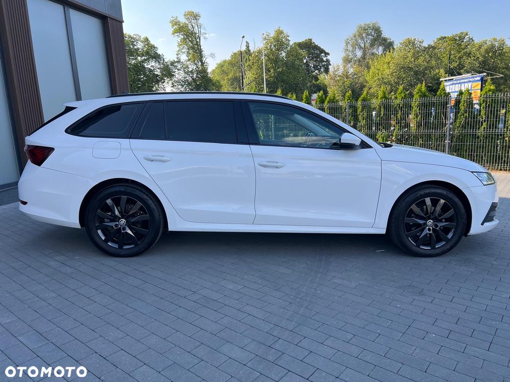Skoda Octavia 2.0 TDI DSG Style - 3