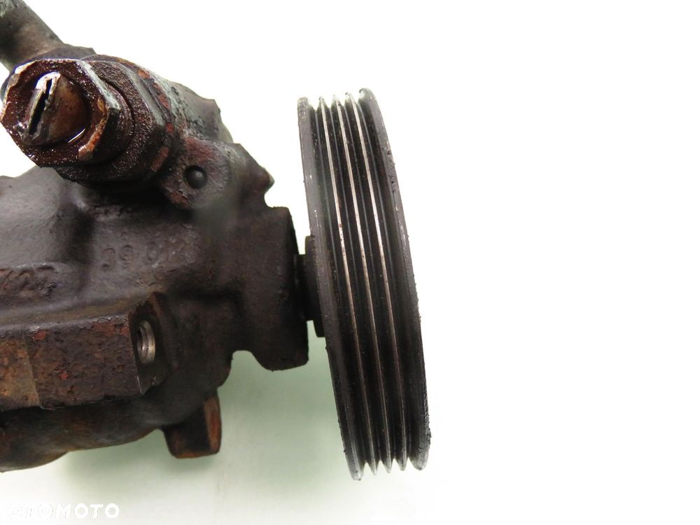 POMPA WSPOMAGANIA RENAULT THALIA I 1.2 - 4