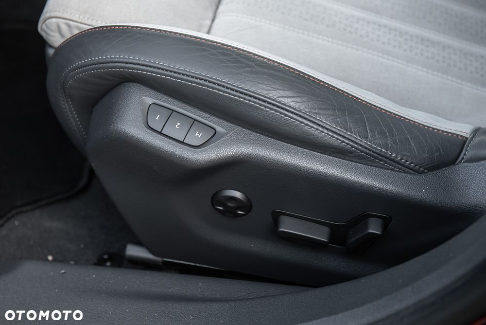 Peugeot 508 RXH 2.0 HDi HYbrid4 - 17