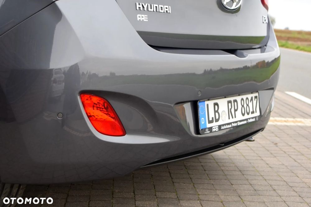 Hyundai i30 blue 1.6 GDI Passion - 16