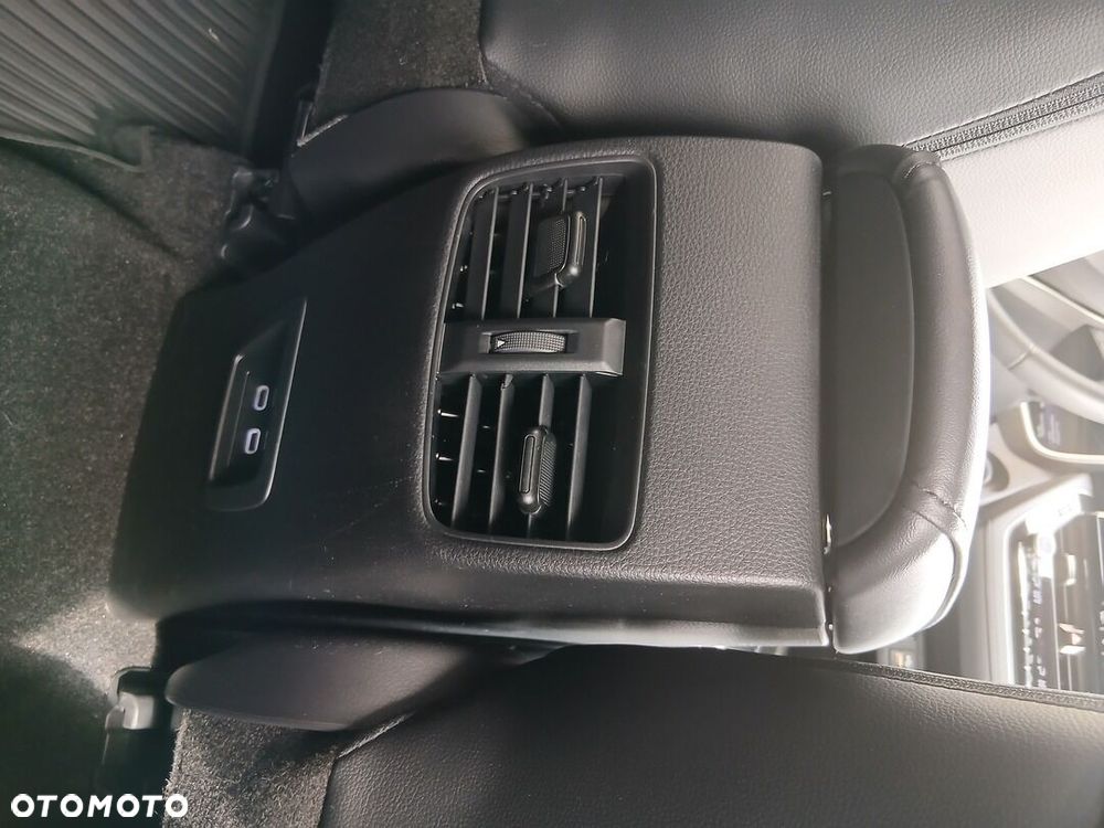 Toyota Corolla Cross 2.0 Hybrid Executive - 24