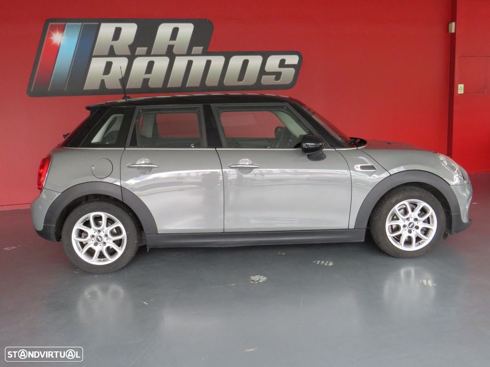 MINI 5 Portas Cooper D - 5