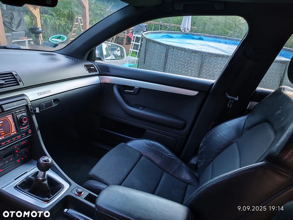 Audi A4 Avant 3.0 TDI Quattro - 24
