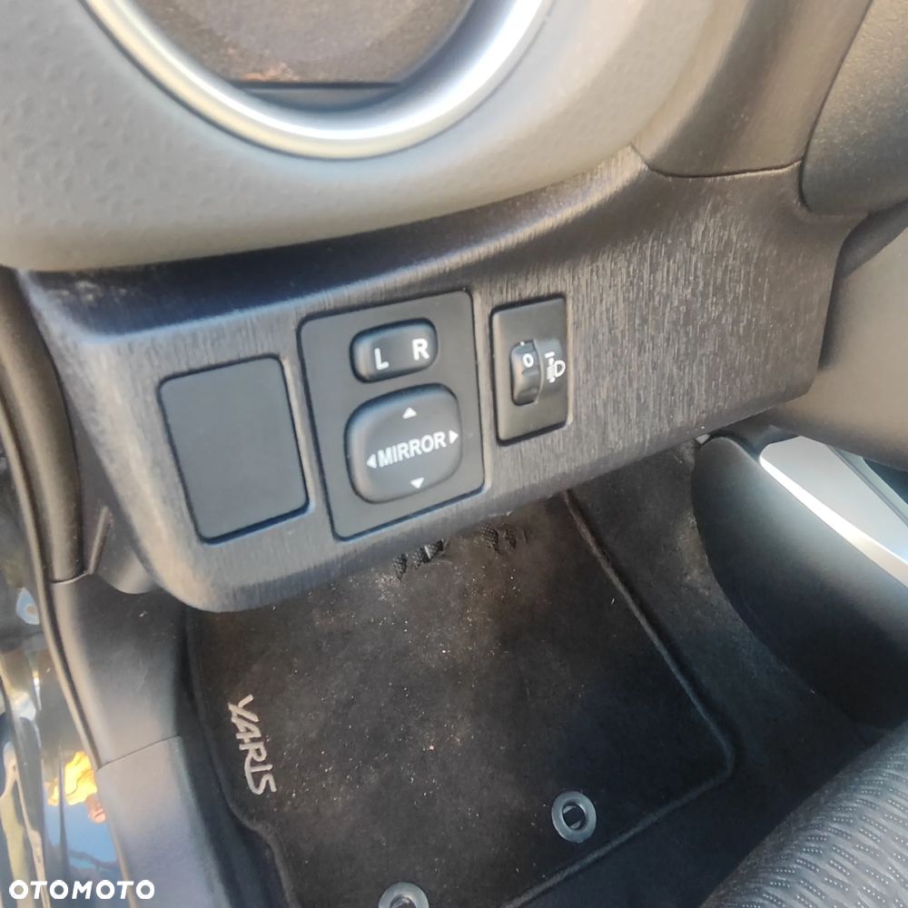 Toyota Yaris 1.33 Active - 18