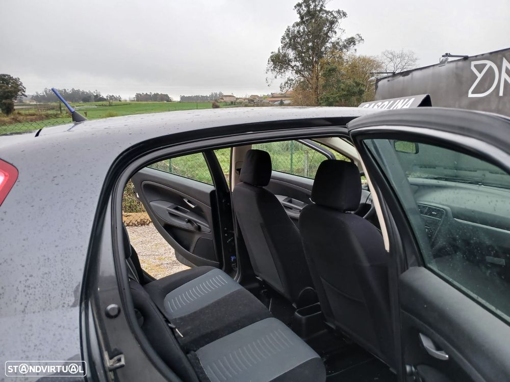 Fiat Grande Punto 1.2 8V - 3