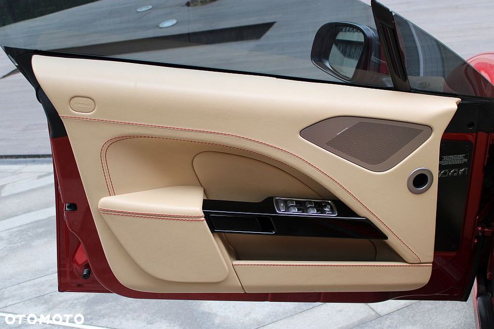 Aston Martin Rapide S - 15