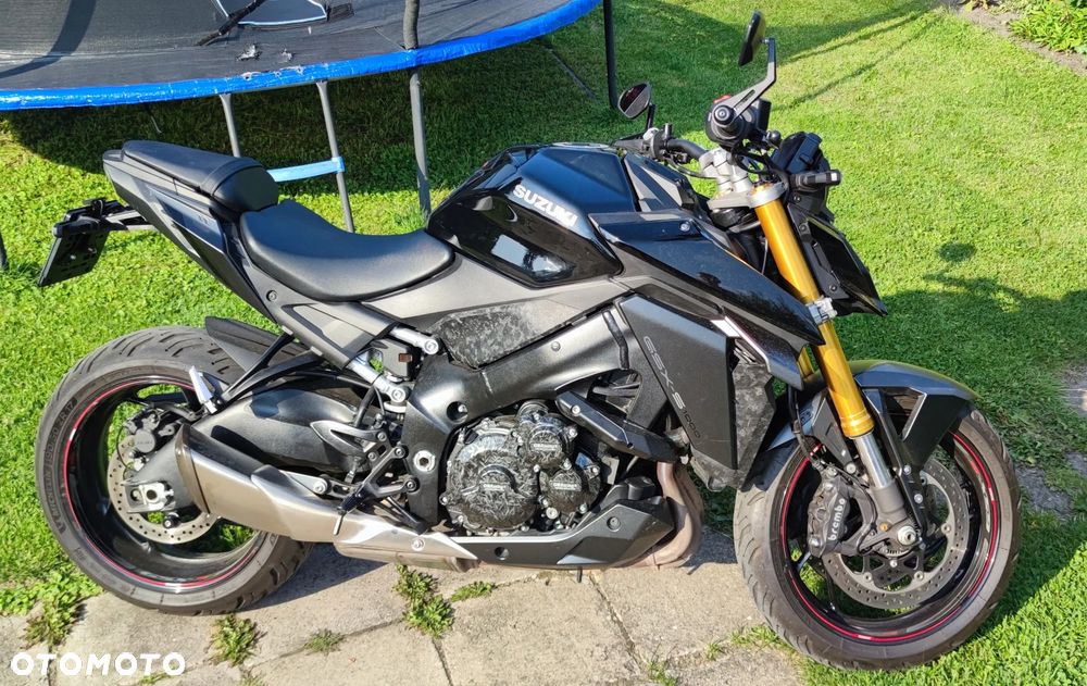 Suzuki GSX 1000 - 3