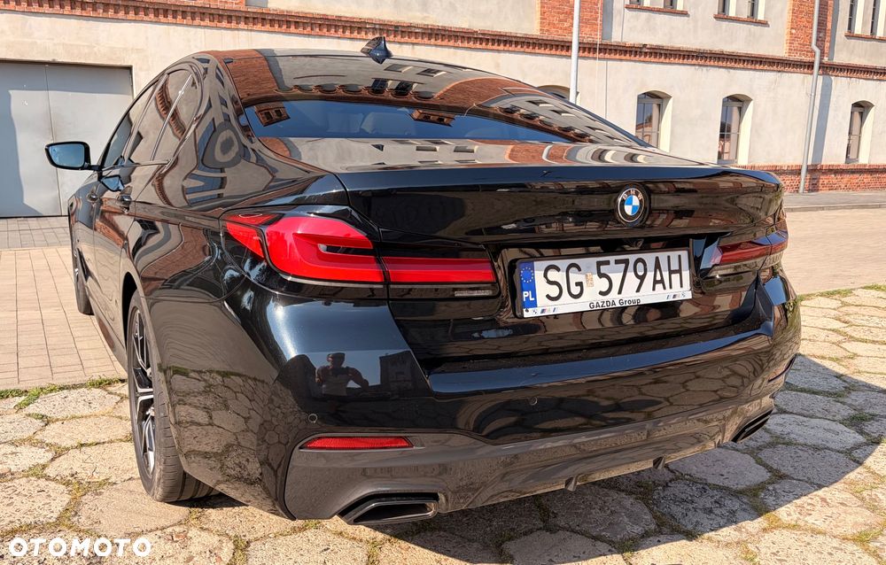 BMW Seria 5 520d xDrive - 6
