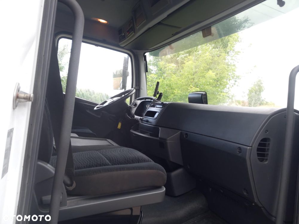 Mercedes-Benz Atego 818 - 11