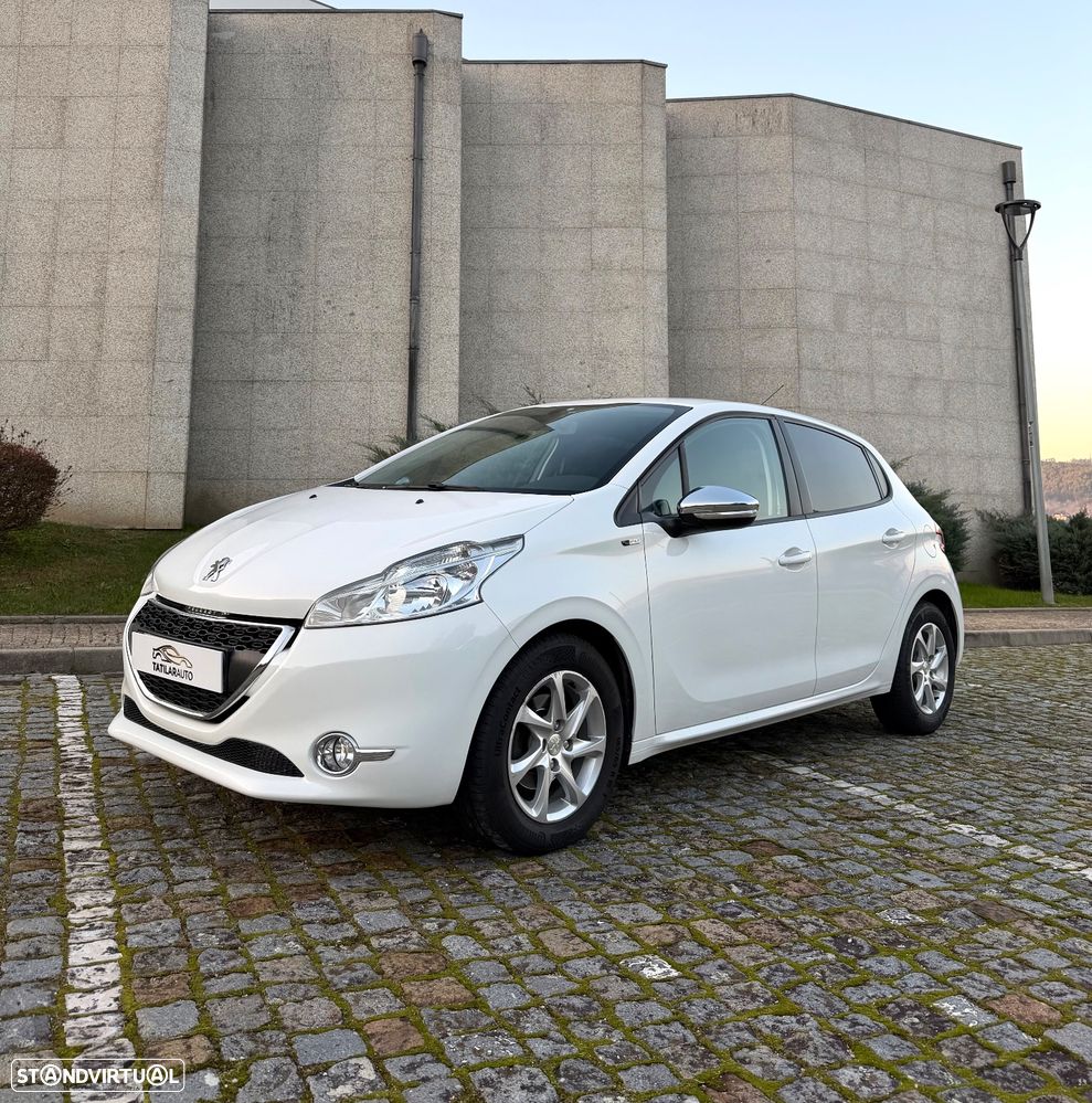 Peugeot 208 1.2 VTi SE Style - 1