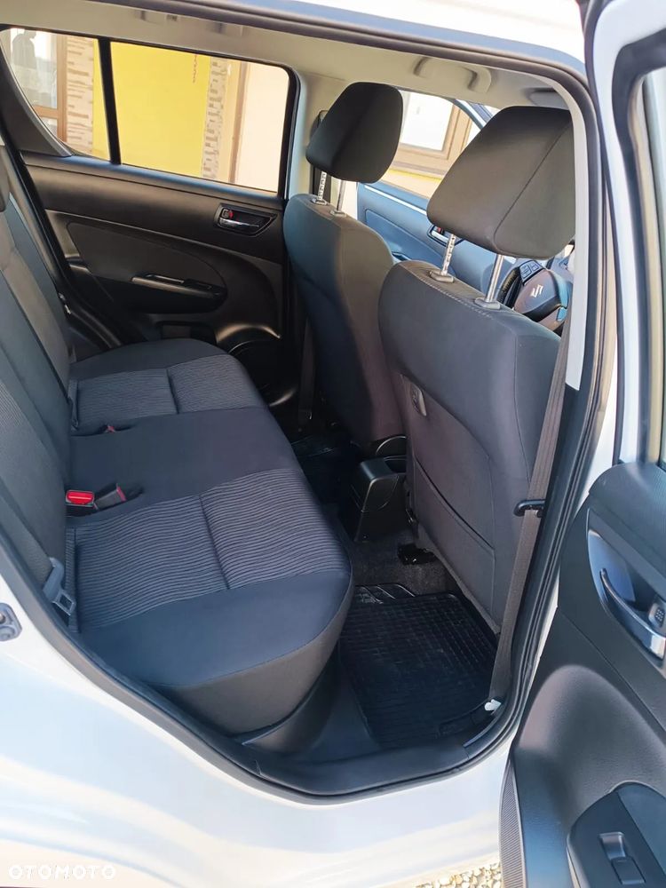 Suzuki Swift 1.2 Premium - 8