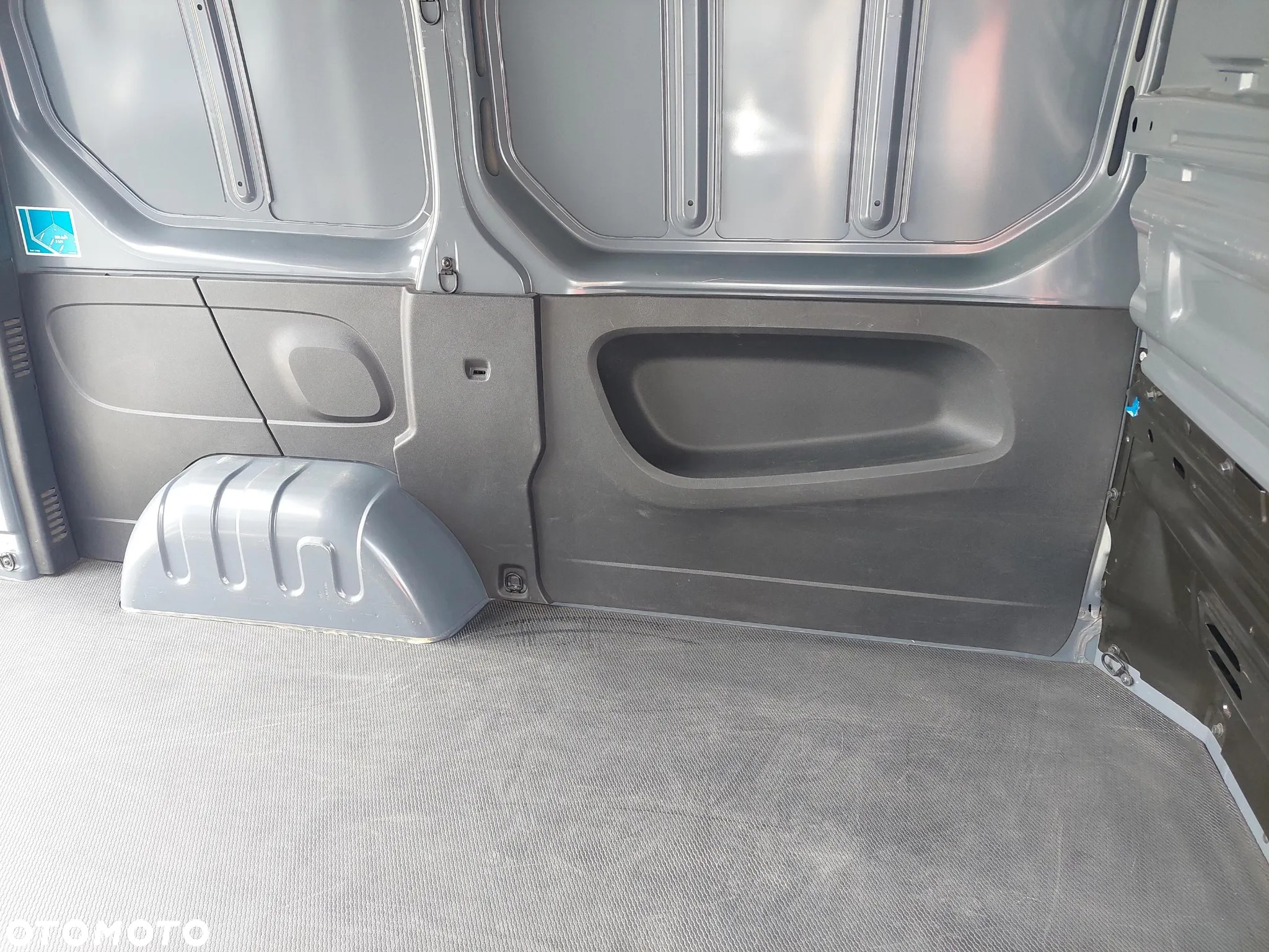 Renault Trafic - 21