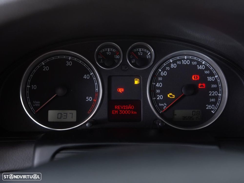 VW Passat Variant - 17