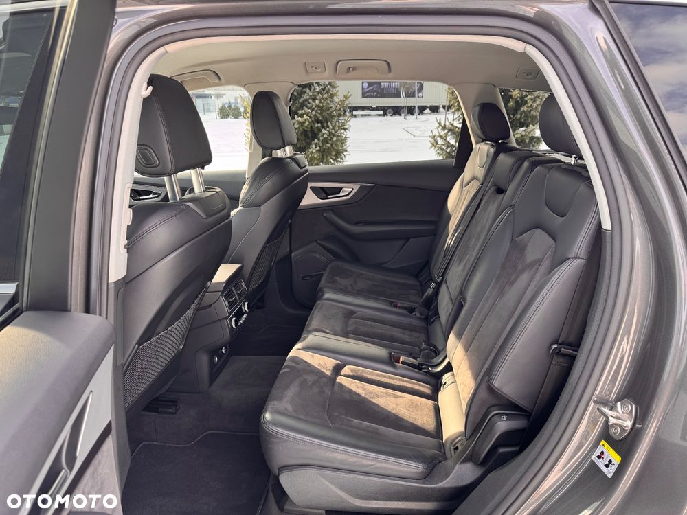 Audi Q7 - 18