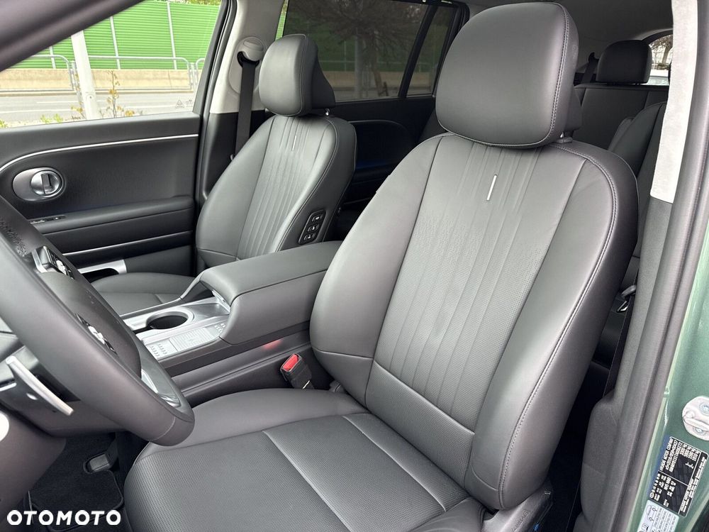 Hyundai IONIQ 9 110kWh Calligraphy AWD - 11