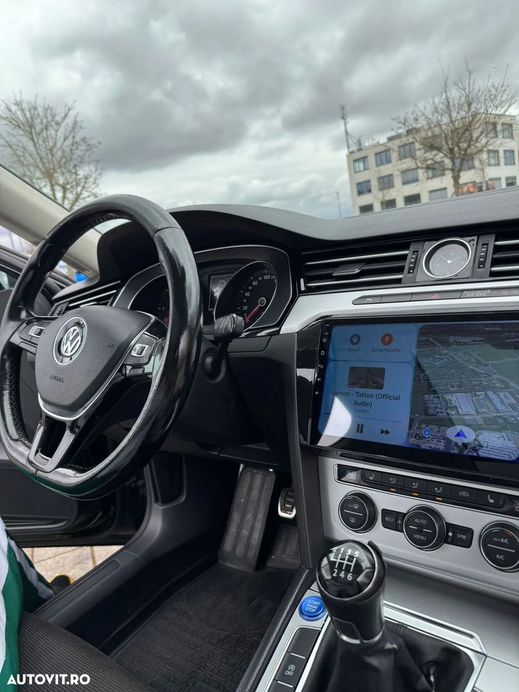 Volkswagen Passat 2.0 TDI Comfortline - 5