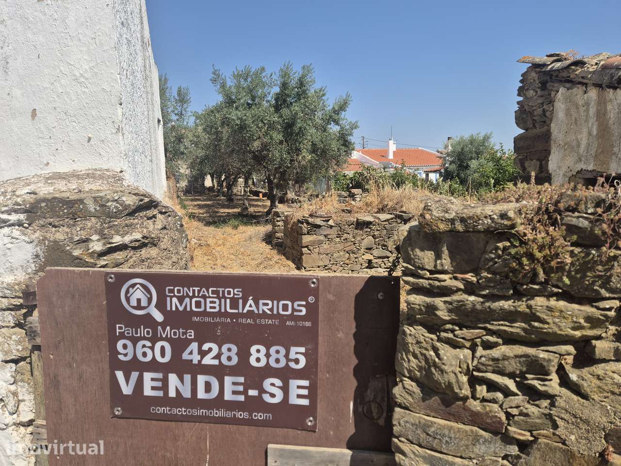 Moradia terrea com terreno na Aldeia dos Fernandes - Grande imagem: 4/16