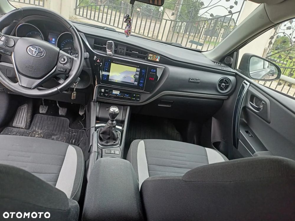 Toyota Auris 1.6 D-4D Comfort - 16