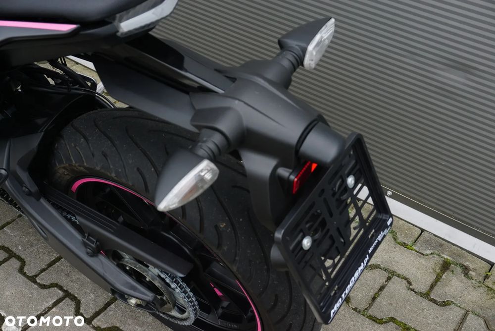 Yamaha MT - 15