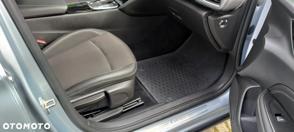 Opel Insignia - 13