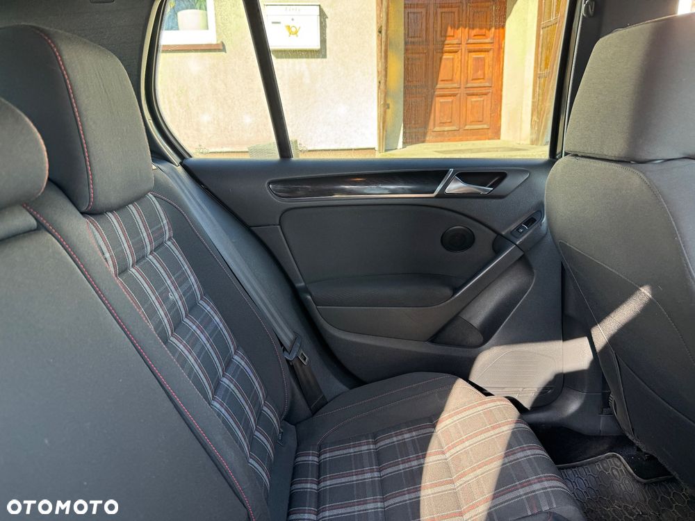 Volkswagen Golf 2.0 GTI - 31