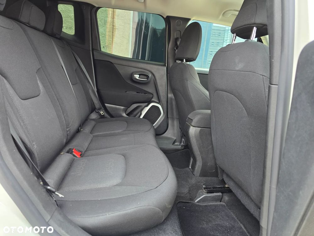 Jeep Renegade 1.6 E-TorQ Sport FWD - 22