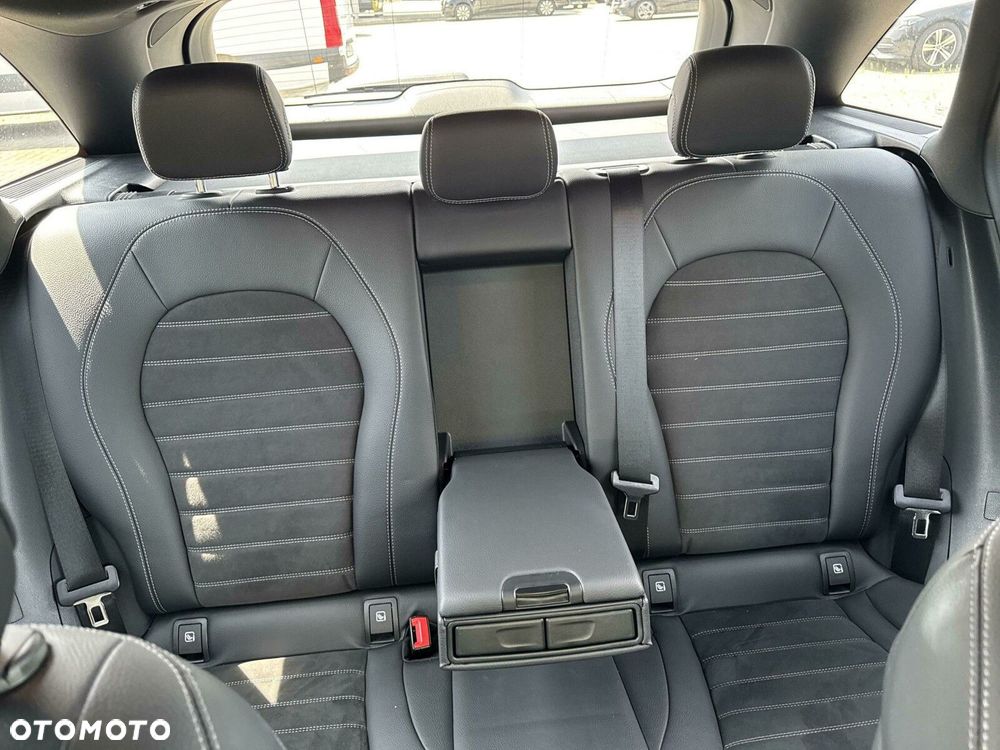 Mercedes-Benz GLC - 23