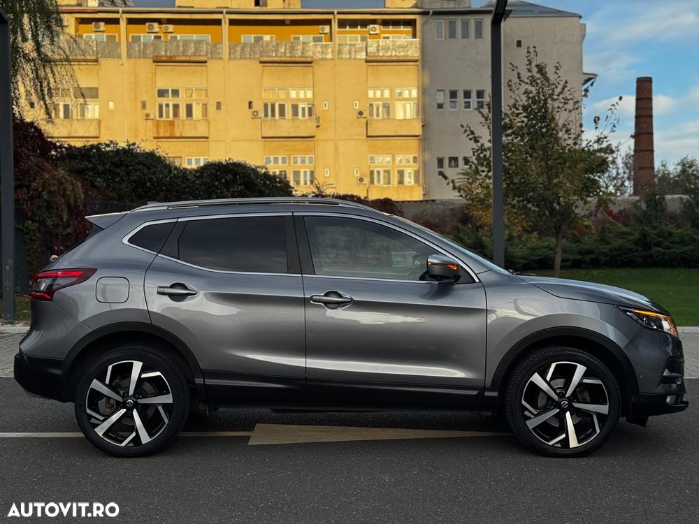 Nissan Qashqai 1.6 DCI Xtronic TEKNA+ - 25