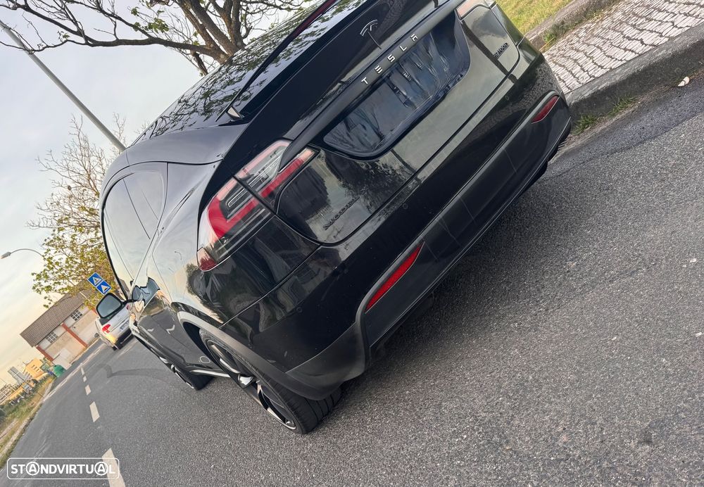 Tesla Model X P100D - 10