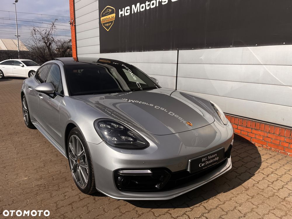 Porsche Panamera - 17